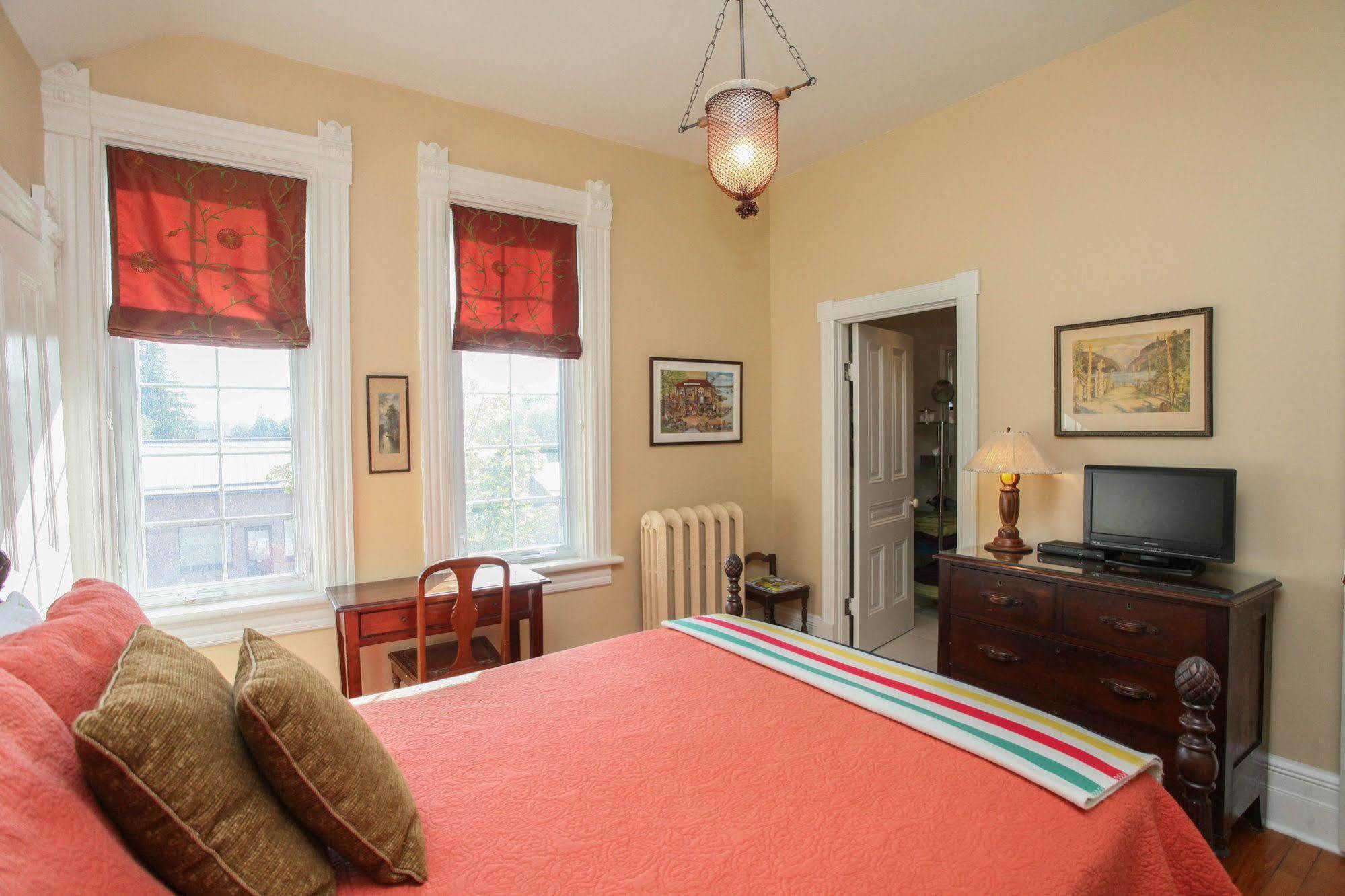 Danby House Bed & Breakfast Markdale Exterior foto